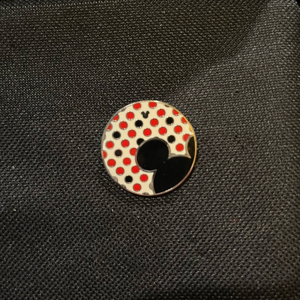 Disney pin